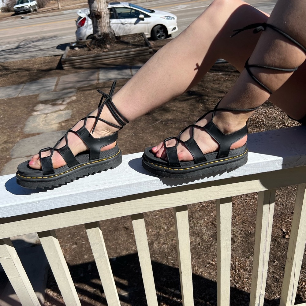 Dr. Martens Gladiator Platform Sandals Nartilla Size 7 womens